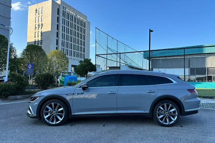 Used Volkswagen FAW-Volkswagen CC 2023 Hunting Vehicle 380TSI Hunter's Heart Edition Exterior 2
