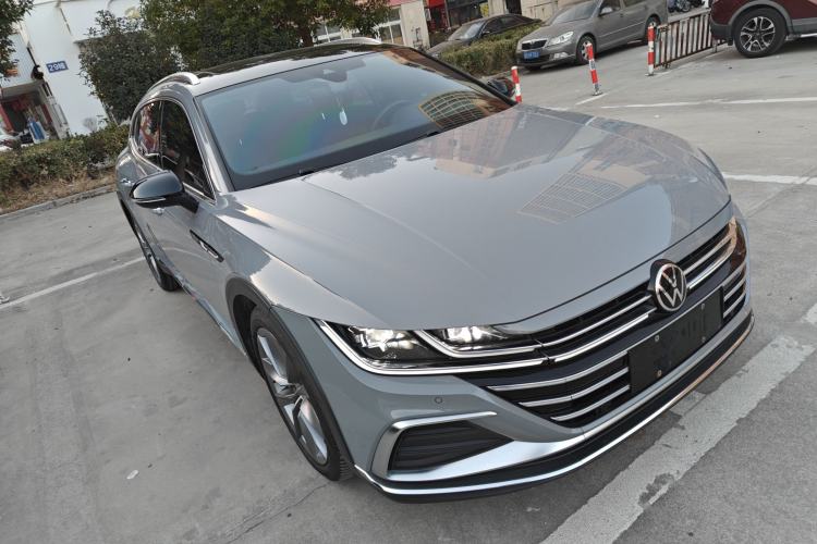 Used Volkswagen FAW-Volkswagen CC 2023 Hunting Vehicle 380TSI Hunter's Heart Edition Front Right 45 Deg