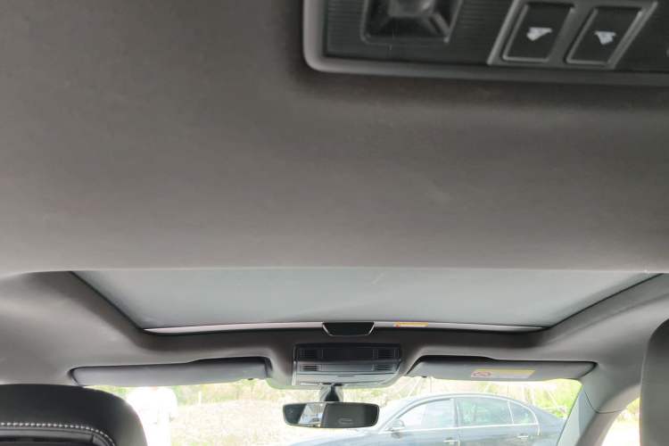 Used Volkswagen FAW-Volkswagen CC 2023 330TSI Ignite Edition Headliner