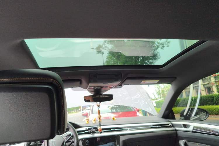 Used Volkswagen FAW-Volkswagen CC 2023 380TSI Striking Edition Headliner