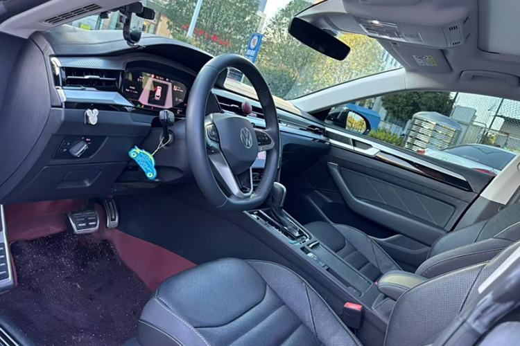 Used Volkswagen FAW-Volkswagen CC 2023 Hunting Vehicle 380TSI Hunter's Heart Edition Interior 2