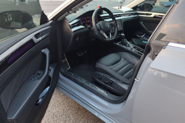 Used Volkswagen FAW-Volkswagen CC 2023 380TSI Striking Edition Interior 3