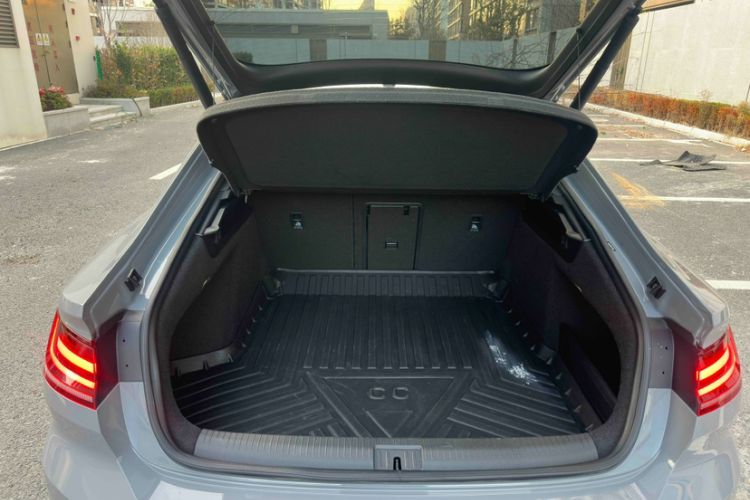Used Volkswagen FAW-Volkswagen CC 2023 380TSI Striking Edition Interior 7