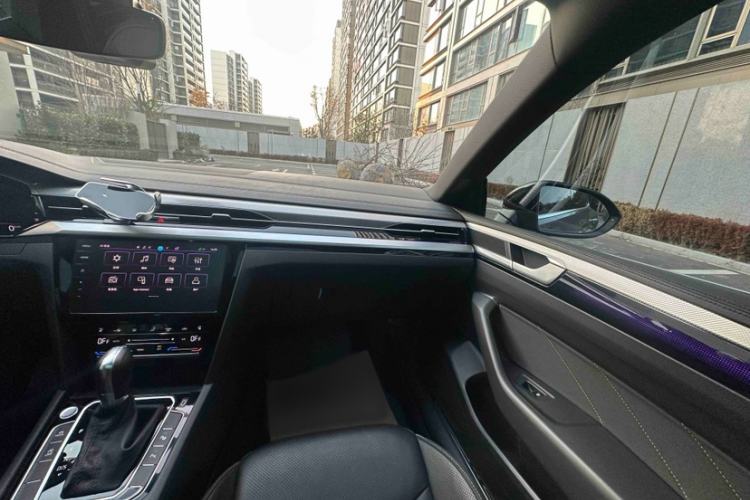 Used Volkswagen FAW-Volkswagen CC 2023 380TSI Striking Edition Interior 9