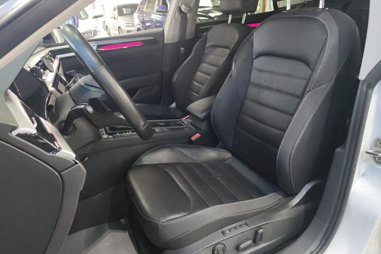 Used Volkswagen FAW-Volkswagen CC 2023 380TSI Striking Edition Left Front Seat