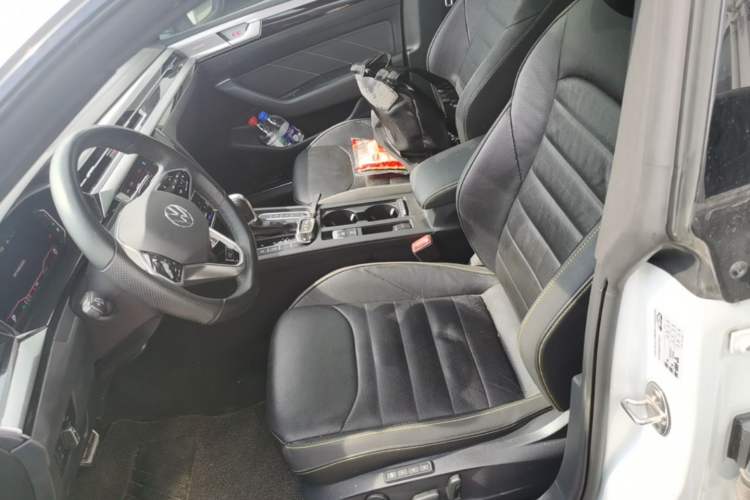 Used Volkswagen FAW-Volkswagen CC 2023 380TSI Striking Edition Left Front Seat