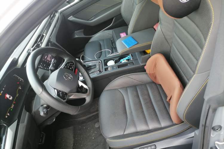 Used Volkswagen FAW-Volkswagen CC 2023 380TSI Striking Edition Left Front Seat