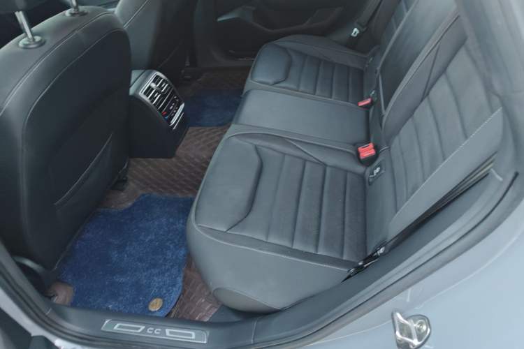 Used Volkswagen FAW-Volkswagen CC 2023 Hunting Vehicle 380TSI Hunter's Heart Edition Left Rear Seat