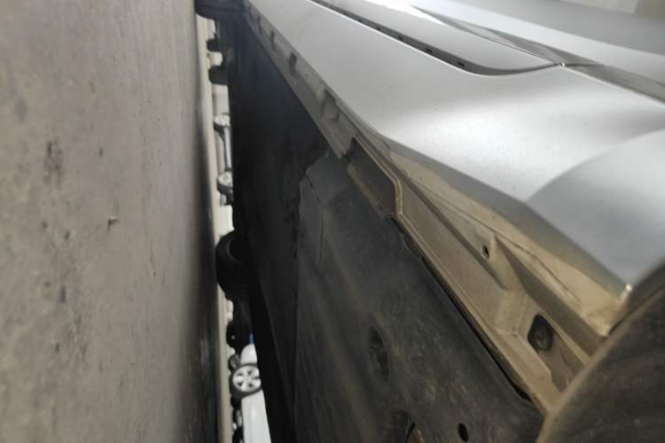 Used Volkswagen FAW-Volkswagen CC 2023 380TSI Striking Edition Left Side Sill