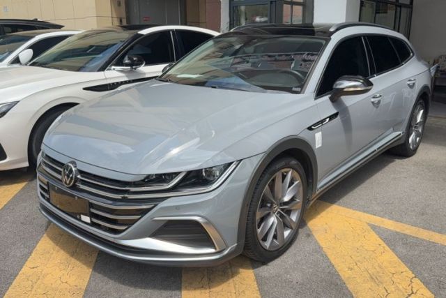 Ojetý Volkswagen FAW-Volkswagen CC 2023 Hunting Vehicle 380TSI Hunter's Heart Edition