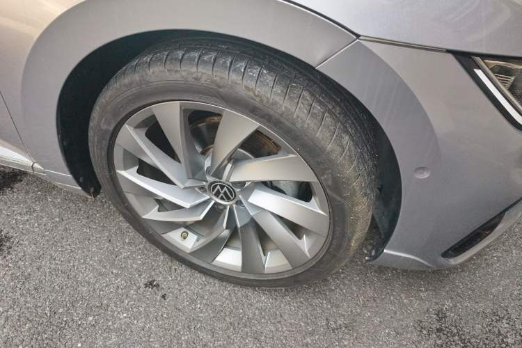 Used Volkswagen FAW-Volkswagen CC 2023 380TSI Striking Edition Right Front Wheel Hub