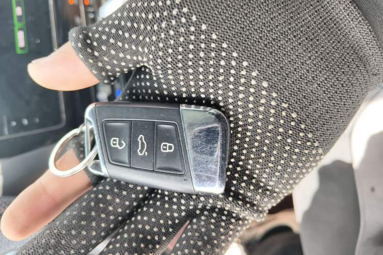 Used Volkswagen FAW-Volkswagen CC 2023 330TSI Ignite Edition Vehicle Key