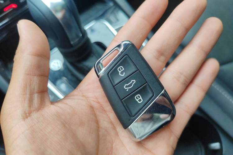 Used Volkswagen FAW-Volkswagen CC 2023 380TSI Striking Edition Vehicle Key
