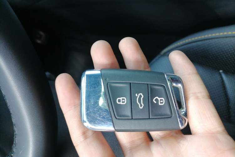 Used Volkswagen FAW-Volkswagen CC 2023 380TSI Striking Edition Vehicle Key