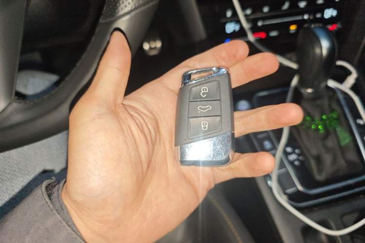 Used Volkswagen FAW-Volkswagen CC 2023 380TSI Striking Edition Vehicle Key