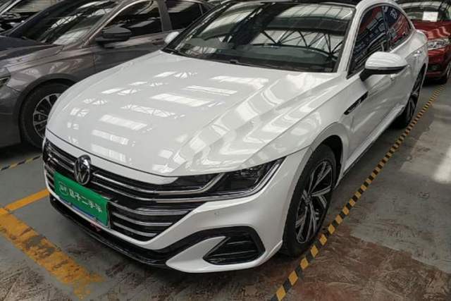 Używany Volkswagen FAW-Volkswagen CC 2023 330TSI Ignite Edition