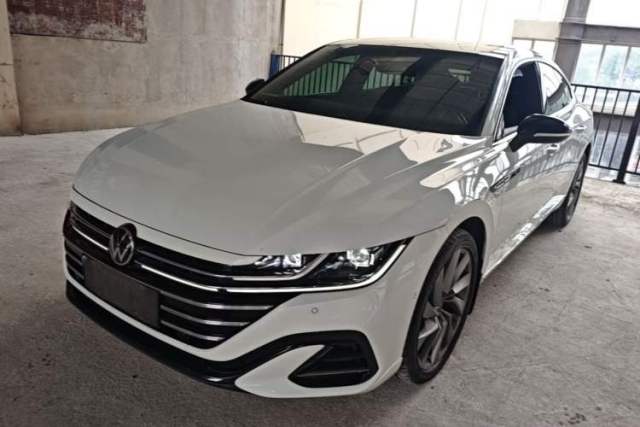 Używany Volkswagen FAW-Volkswagen CC 2023 380TSI Striking Edition
