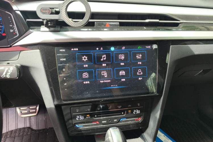 Used Volkswagen FAW-Volkswagen CC 2023 Hunting Vehicle 380TSI Hunter's Heart Edition Audio And AC Panel