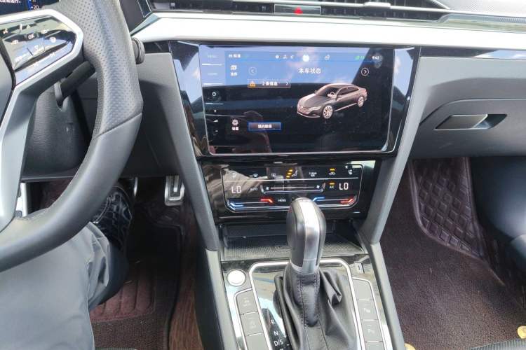 Used Volkswagen FAW-Volkswagen CC 2023 380TSI Striking Edition Audio And AC Panel