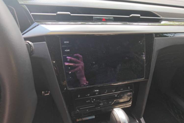 Used Volkswagen FAW-Volkswagen CC 2023 380TSI Striking Edition Audio And AC Panel