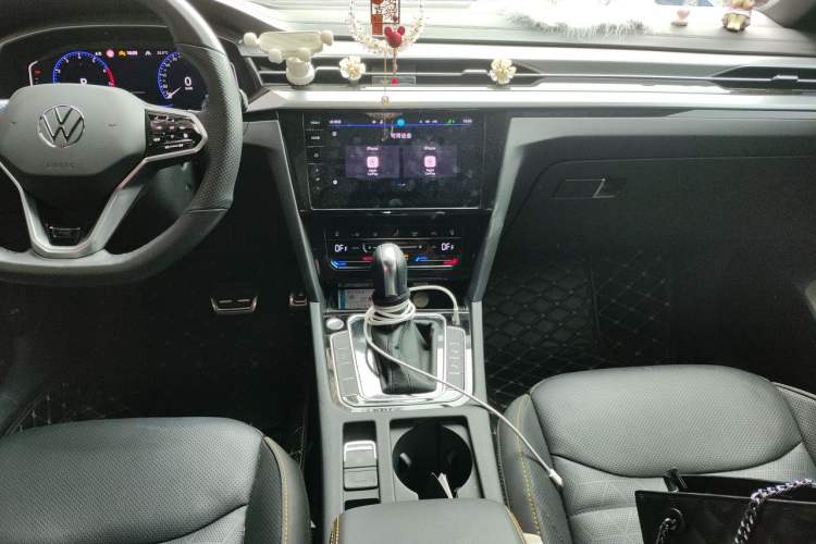 Used Volkswagen FAW-Volkswagen CC 2023 380TSI Glorious Edition Audio And AC Panel