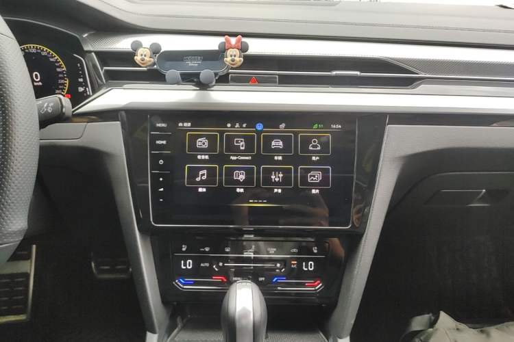 Used Volkswagen FAW-Volkswagen CC 2023 380TSI Striking Edition Audio And AC Panel