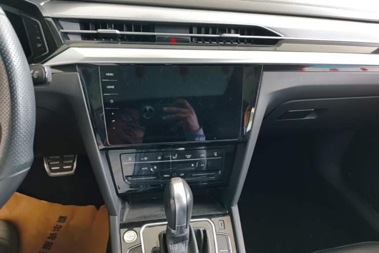 Used Volkswagen FAW-Volkswagen CC 2023 380TSI Striking Edition Audio And AC Panel