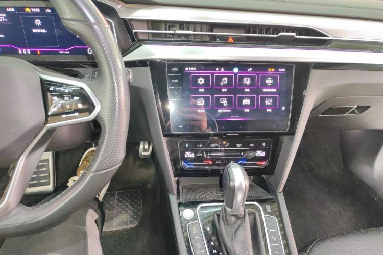 Used Volkswagen FAW-Volkswagen CC 2023 380TSI Striking Edition Audio And AC Panel