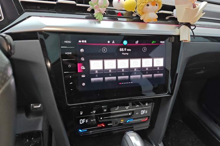 Used Volkswagen FAW-Volkswagen CC 2023 380TSI Striking Edition Audio And AC Panel