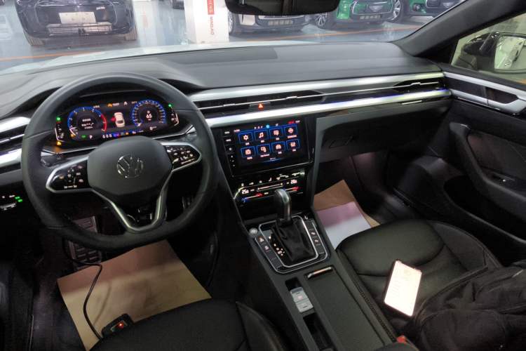 Used Volkswagen FAW-Volkswagen CC 2023 380TSI Striking Edition Audio And AC Panel