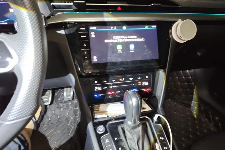 Used Volkswagen FAW-Volkswagen CC 2023 380TSI Striking Edition Audio And AC Panel