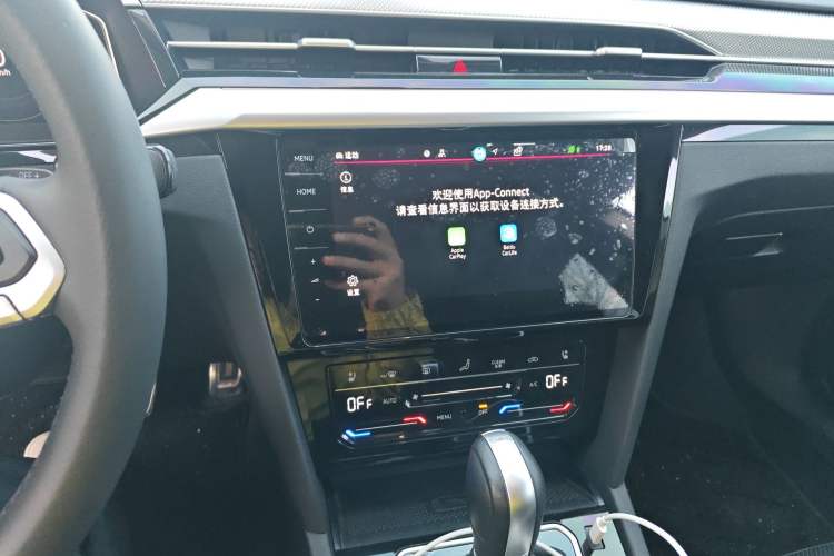 Used Volkswagen FAW-Volkswagen CC 2023 Adventure Vehicle 380TSI Trailblazer Edition Audio And AC Panel