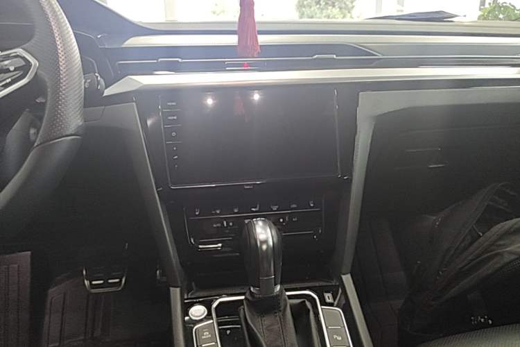 Used Volkswagen FAW-Volkswagen CC 2023 380TSI Striking Edition Audio And AC Panel