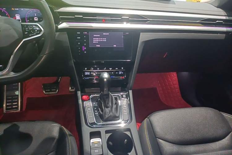 Used Volkswagen FAW-Volkswagen CC 2023 380TSI Striking Edition Audio And AC Panel