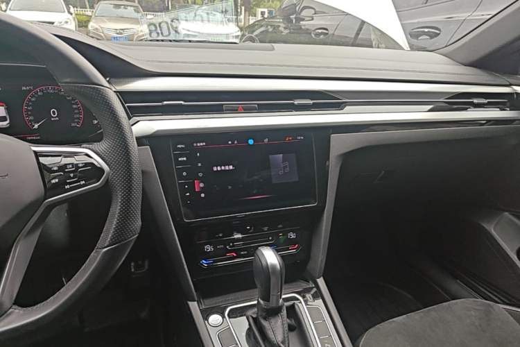 Used Volkswagen FAW-Volkswagen CC 2023 330TSI Ignite Edition Audio And AC Panel