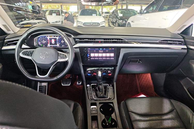 Used Volkswagen FAW-Volkswagen CC 2023 Hunting Vehicle 380TSI Hunter's Heart Edition Center Console