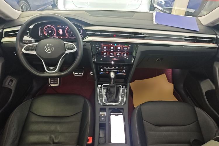 Used Volkswagen FAW-Volkswagen CC 2023 Hunting Vehicle 380TSI Hunter's Heart Edition Center Console