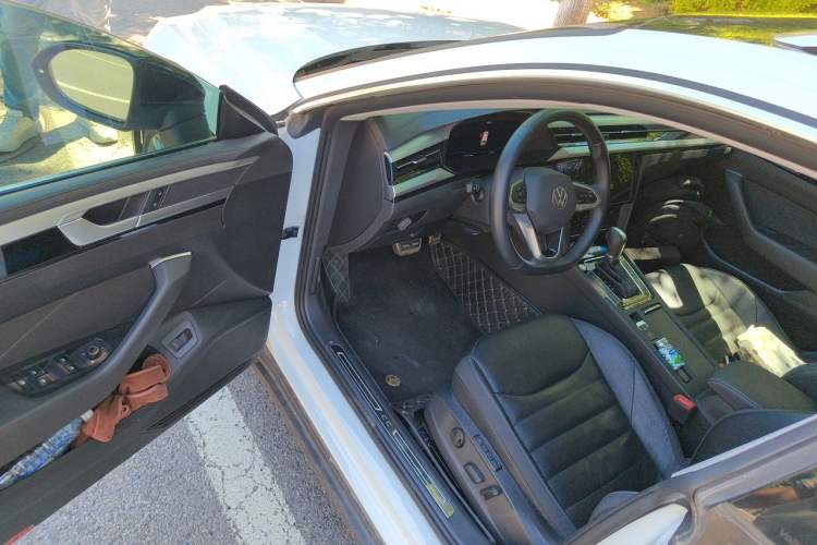 Used Volkswagen FAW-Volkswagen CC 2023 Hunting Vehicle 380TSI Hunter's Heart Edition Driver Seat
