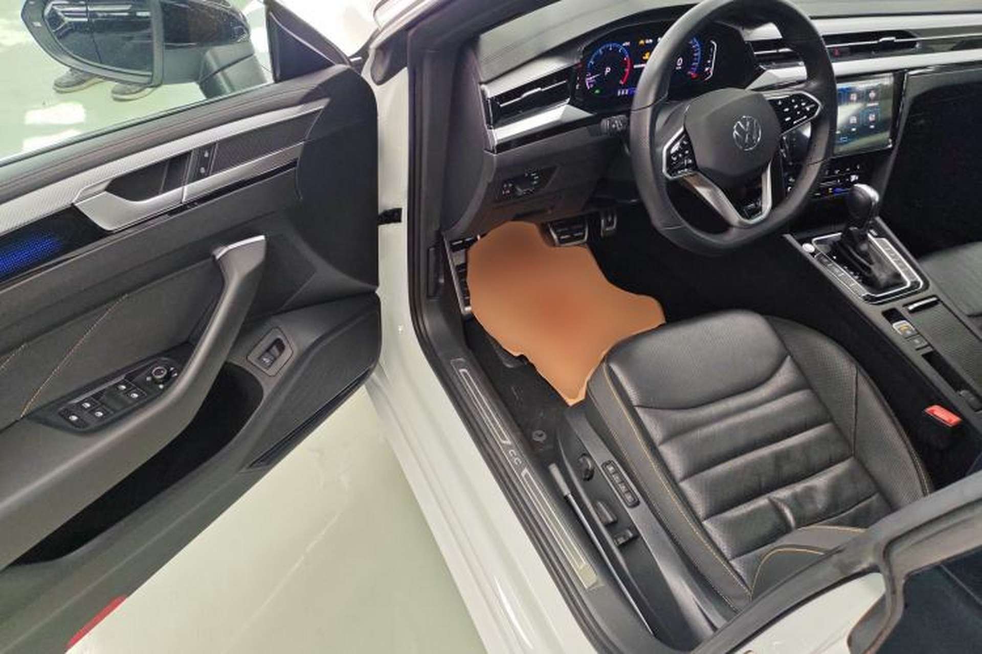 Used Volkswagen FAW-Volkswagen CC 2023 380TSI Striking Edition Driver Seat