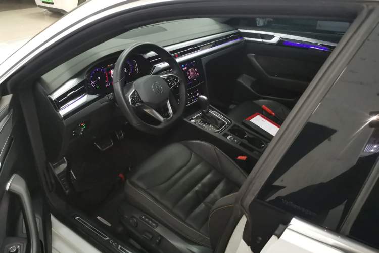 Used Volkswagen FAW-Volkswagen CC 2023 380TSI Striking Edition Driver Seat