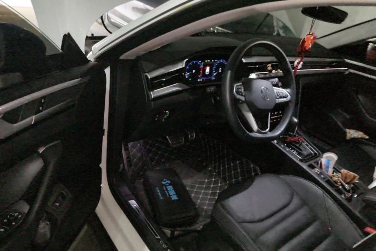 Used Volkswagen FAW-Volkswagen CC 2023 Hunting Vehicle 380TSI Hunter's Heart Edition Driver Seat