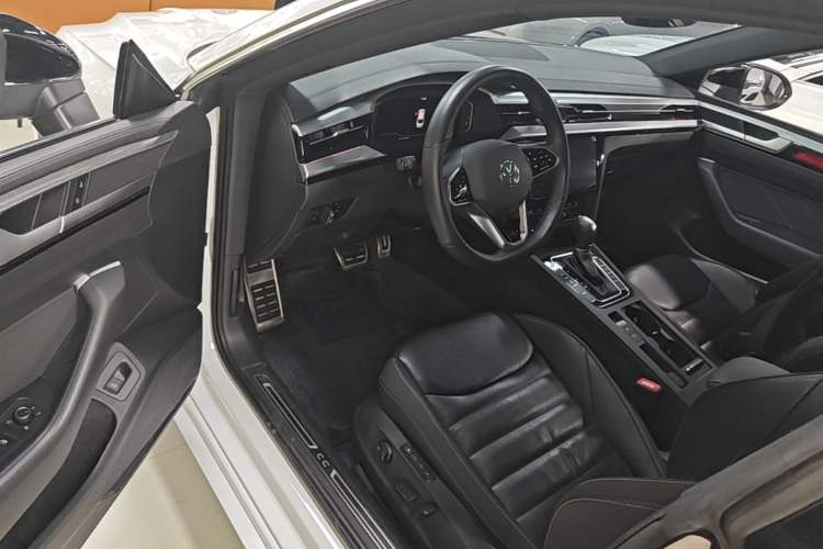 Used Volkswagen FAW-Volkswagen CC 2023 380TSI Striking Edition Driver Seat