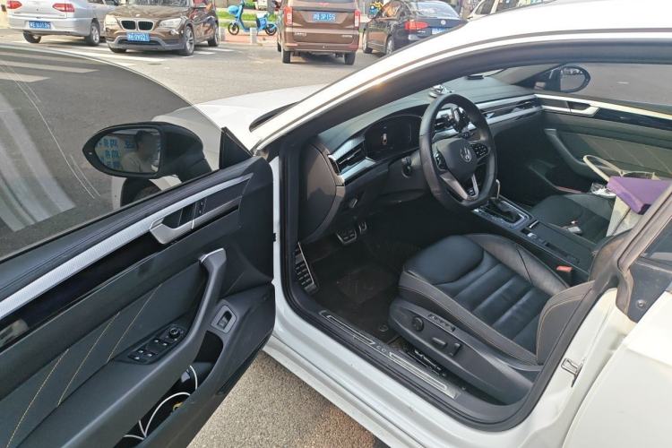 Used Volkswagen FAW-Volkswagen CC 2023 380TSI Striking Edition Driver Seat