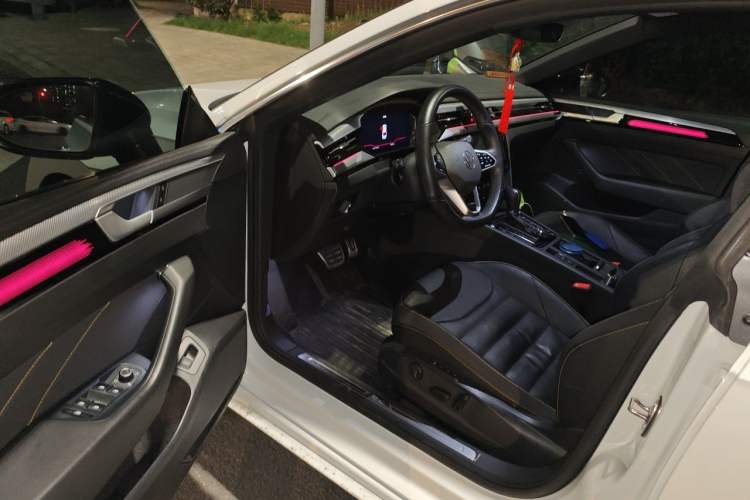 Used Volkswagen FAW-Volkswagen CC 2023 380TSI Striking Edition Driver Seat