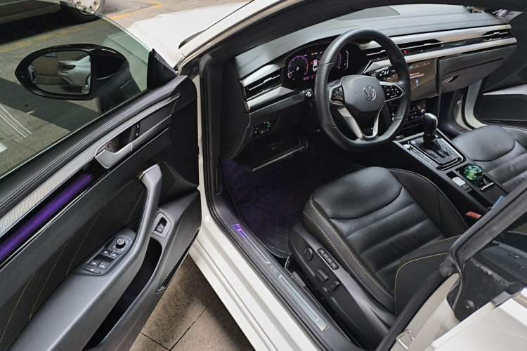 Used Volkswagen FAW-Volkswagen CC 2023 380TSI Striking Edition Driver Seat