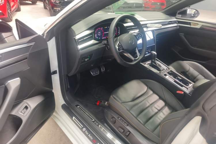 Used Volkswagen FAW-Volkswagen CC 2023 380TSI Striking Edition Driver Seat