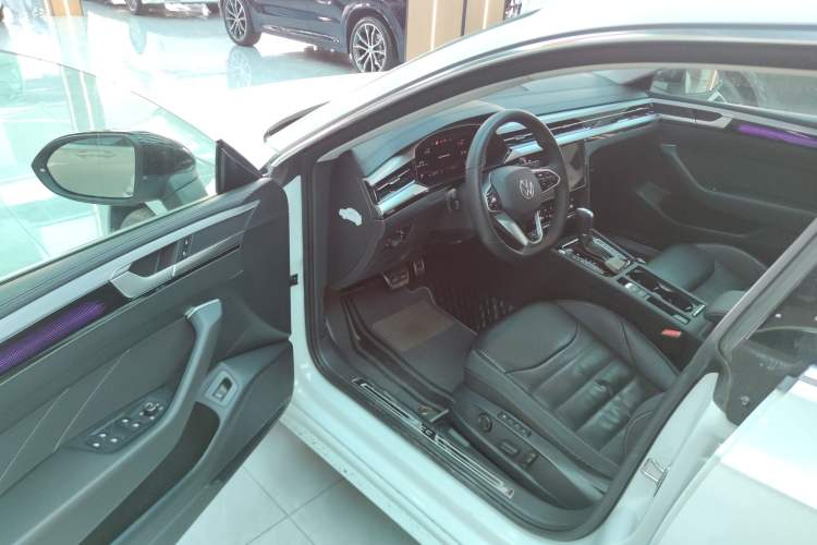 Used Volkswagen FAW-Volkswagen CC 2023 380TSI Striking Edition Driver Seat