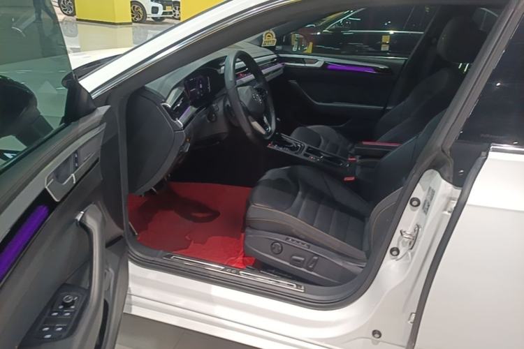 Used Volkswagen FAW-Volkswagen CC 2023 380TSI Striking Edition Driver Seat