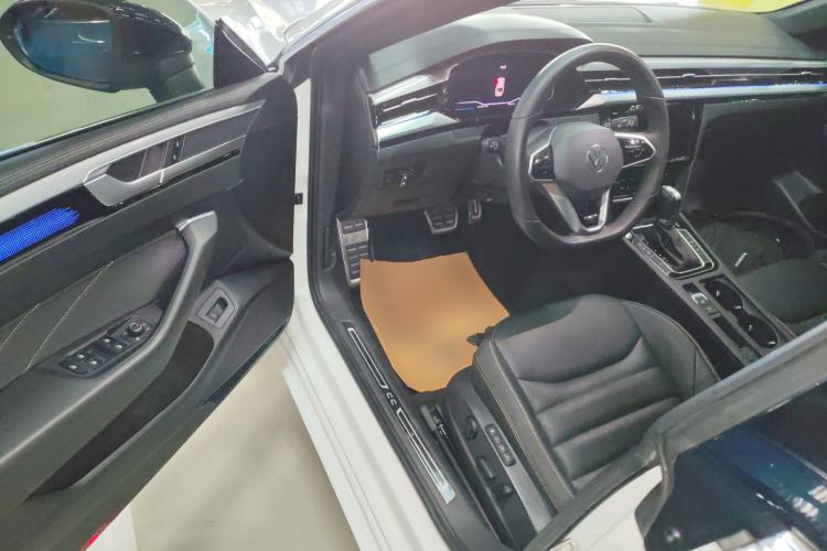 Used Volkswagen FAW-Volkswagen CC 2023 380TSI Striking Edition Driver Seat