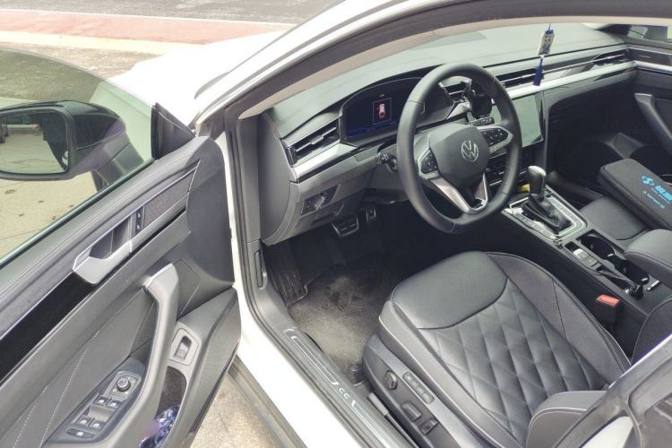 Used Volkswagen FAW-Volkswagen CC 2023 Adventure Vehicle 380TSI Trailblazer Edition Driver Seat